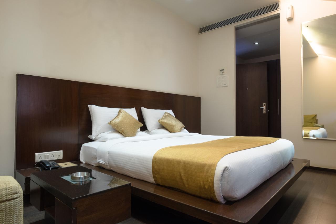 Welcome Hotel - Fort Mumbai Bagian luar foto