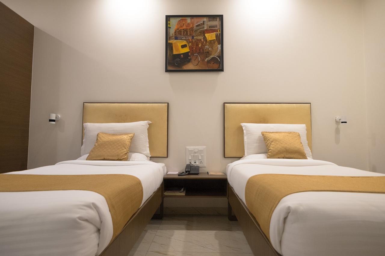 Welcome Hotel - Fort Mumbai Bagian luar foto