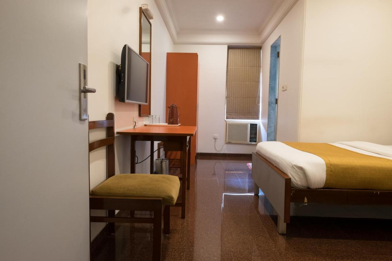 Welcome Hotel - Fort Mumbai Bagian luar foto